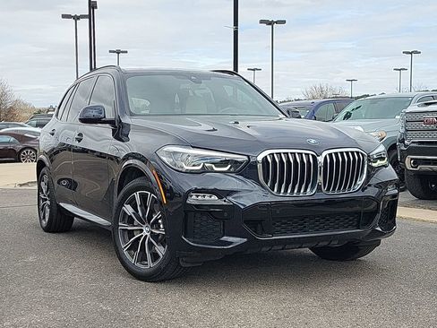 Used 2019 BMW X5 xDrive40i w/ M Sport Package image 2