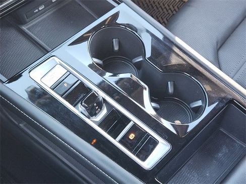 Used 2024 Volkswagen Atlas Cross Sport SEL R-Line image 21