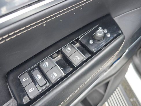 Used 2022 Jeep Grand Wagoneer Series I w/ HD Trailer Tow Package image 26