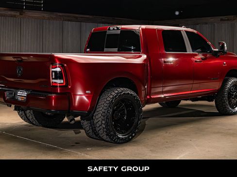 Used 2024 RAM 3500 Laramie w/ Night Edition AWD/4WD image 10