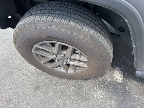 Used 2024 Jeep Wrangler Sport S image 10