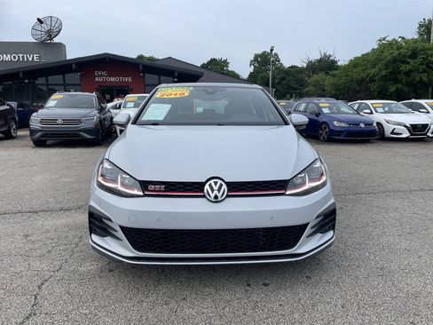 Used 2019 Volkswagen Golf 4-Door FWD image 2