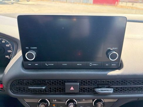 Used 2025 Honda HR-V LX image 15