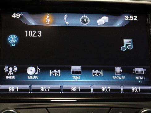 Used 2017 Buick Envision Essence image 12