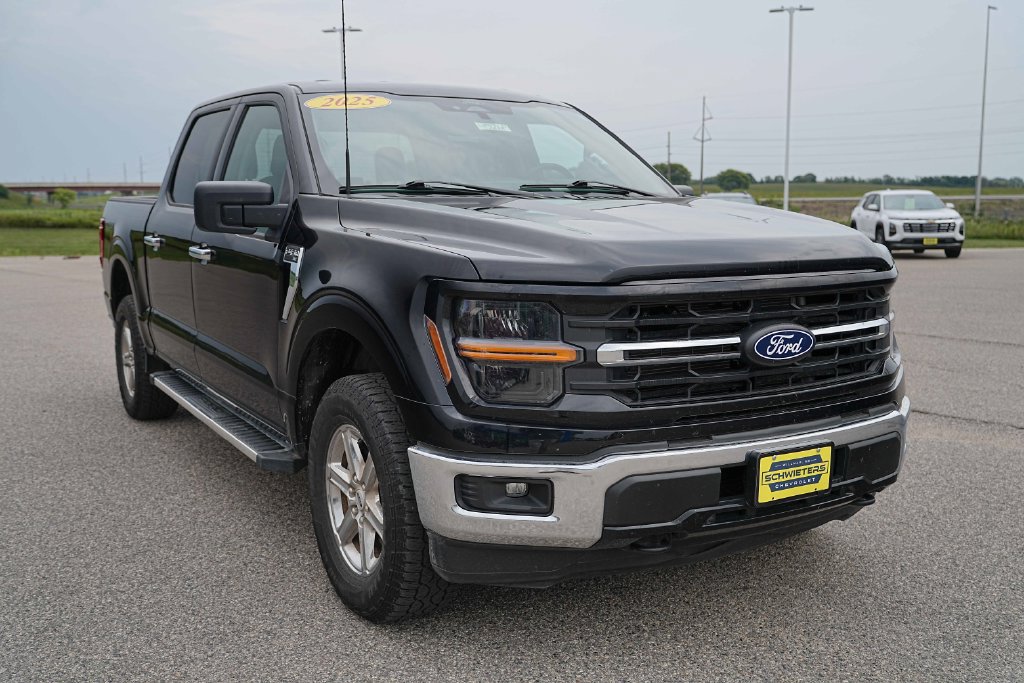 Used 2025 Ford F150 XLT w/ Equipment Group 301A Standard AWD/4WD image 5