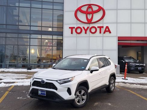 Used 2024 Toyota RAV4 LE image 1