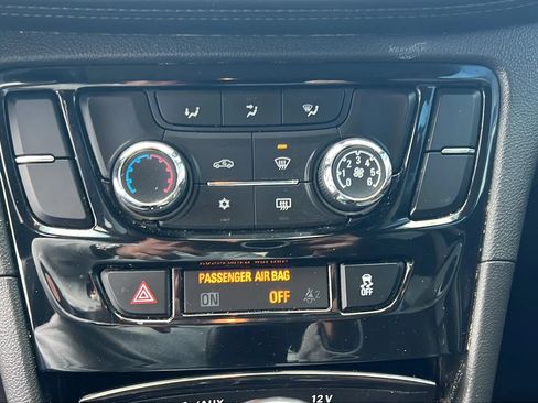 Used 2019 Buick Encore Preferred FWD image 23