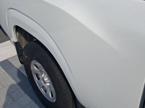 Used 2022 Nissan Frontier S RWD image 14