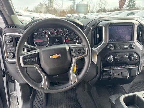 Used 2022 Chevrolet Silverado 3500 LT image 14