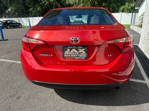 Used 2018 Toyota Corolla LE image 13