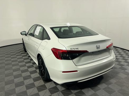 Used 2023 Honda Civic Sport image 5
