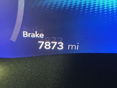 Certified 2024 Chrysler Pacifica Limited w/ Uconnect Theater Family Group image 20