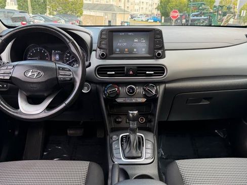 Used 2018 Hyundai Kona SEL w/ SEL Tech Package 02 FWD image 25