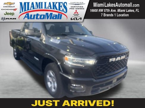 Used 2025 RAM 1500 Big Horn AWD/4WD image 1