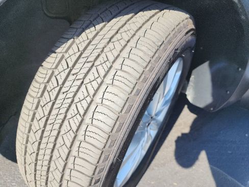 Used 2021 Kia Telluride LX image 10