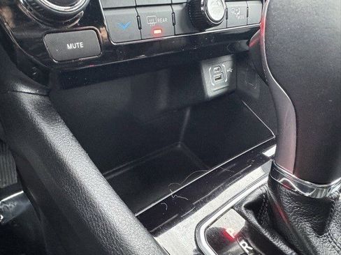 Used 2024 Jeep Compass Latitude image 20