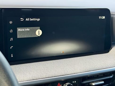 Certified 2025 Nissan Kicks SV image 27