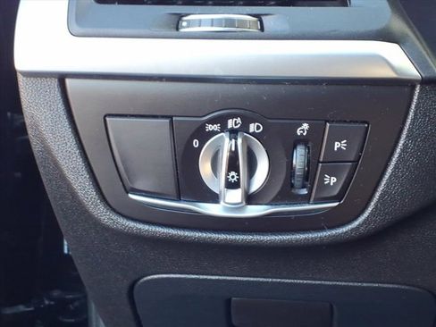 Used 2022 BMW X3 xDrive30i w/ Premium Package 2 image 21