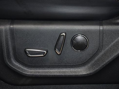 Used 2022 Ford F450 Platinum w/ FX4 Off-Road Package image 45