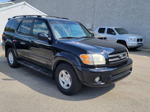 Used 2002 Toyota Sequoia SR5 w/ Preferred Pkg RWD image 5