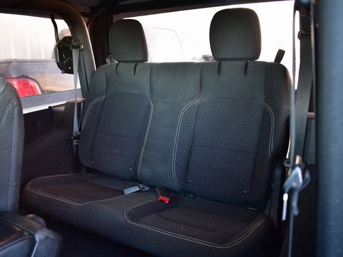 Used 2021 Jeep Wrangler Sport S image 20