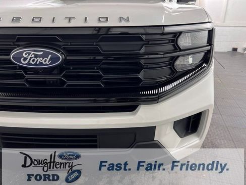 New 2025 Ford Expedition Max Active image 11