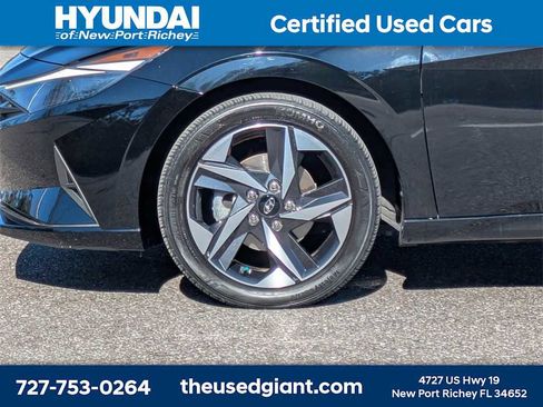 Certified 2023 Hyundai Elantra SEL w/ Convenience Package image 10