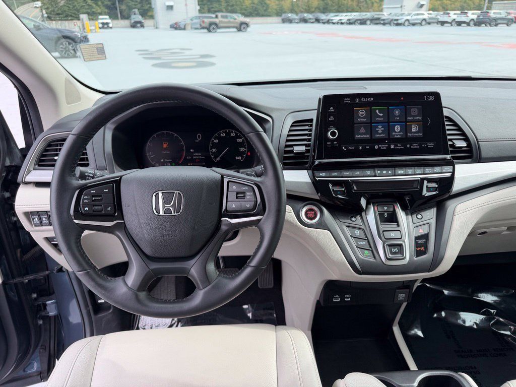 Used 2025 Honda Odyssey EX-L image 14