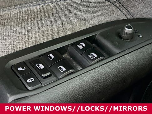 Used 2024 Jeep Compass Sport image 20