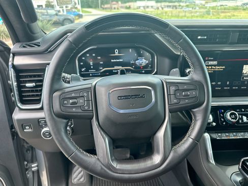 Used 2025 GMC Sierra 1500 Denali Ultimate AWD/4WD image 14