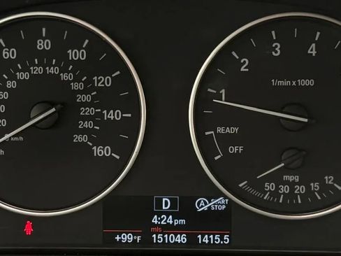 Used 2013 BMW 320i Sedan RWD image 12