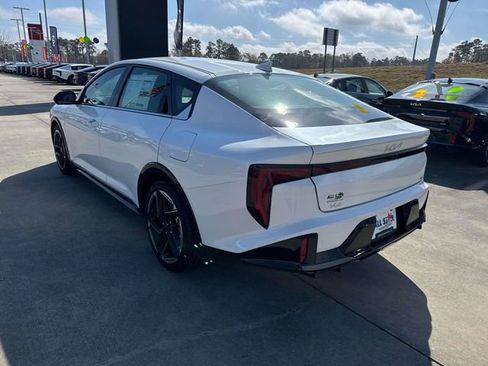 New 2026 Kia K4 GT-Line image 6