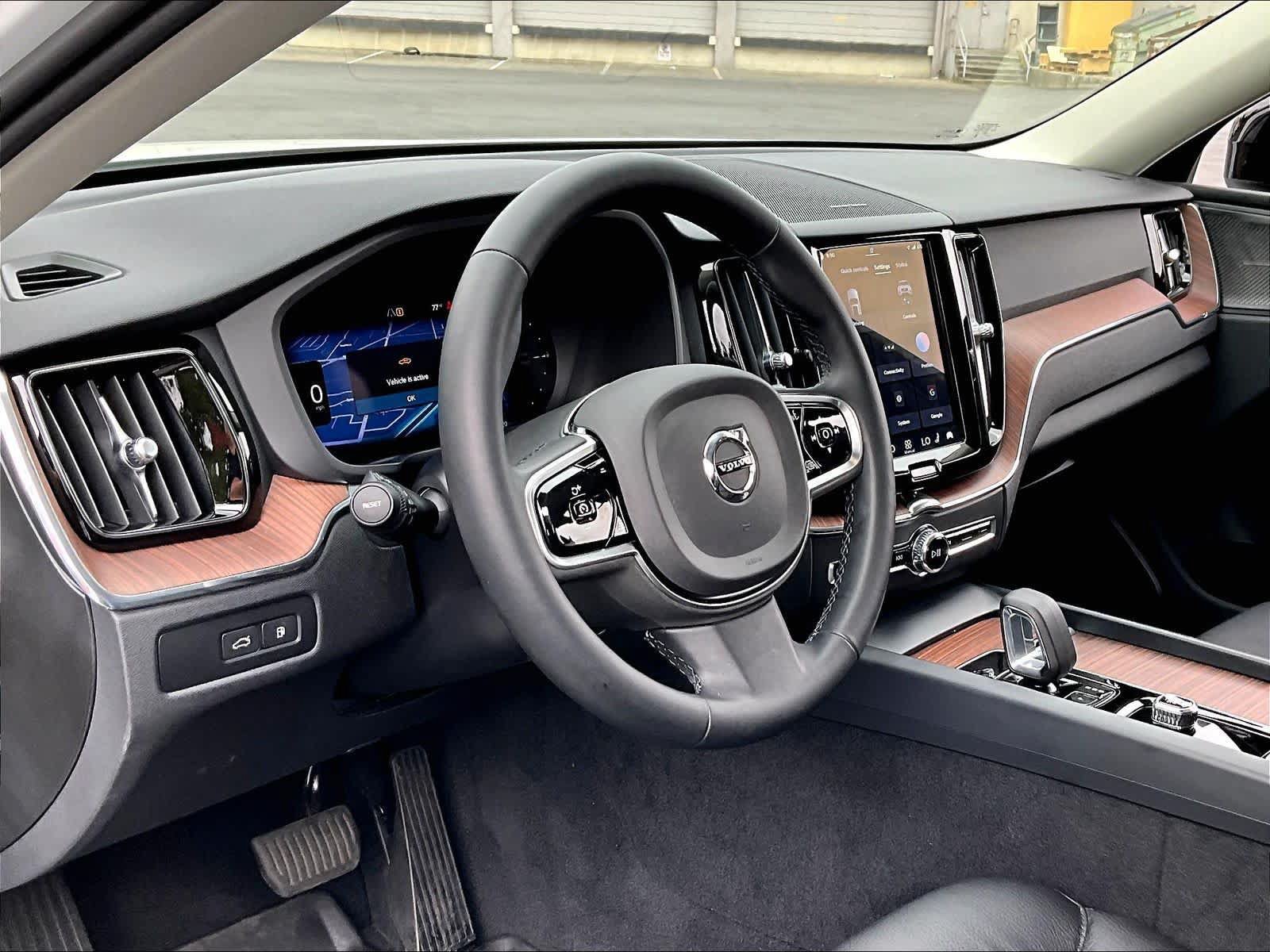 Used 2024 Volvo XC60 T8 Plus w/ Protection Package Premier AWD/4WD image 19