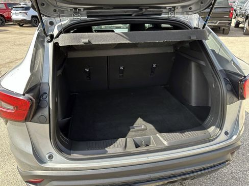 Certified 2024 Chevrolet Trax RS w/ Sunroof Package image 10