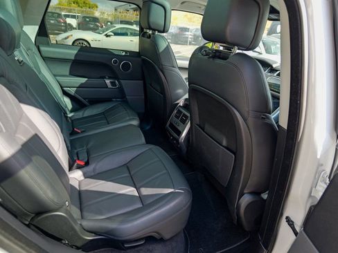 Used 2022 Land Rover Range Rover Sport SE image 29