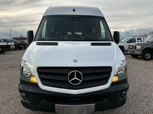Used 2014 Mercedes-Benz Sprinter 2500 image 3