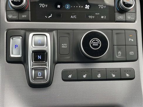 Used 2023 Hyundai Palisade Calligraphy image 28