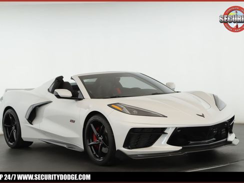 Used 2023 Chevrolet Corvette Stingray Premium Conv w/ Z51 Performance Package RWD image 1