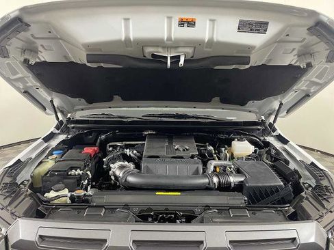 Certified 2025 Nissan Frontier SV w/ SV Convenience Package image 27