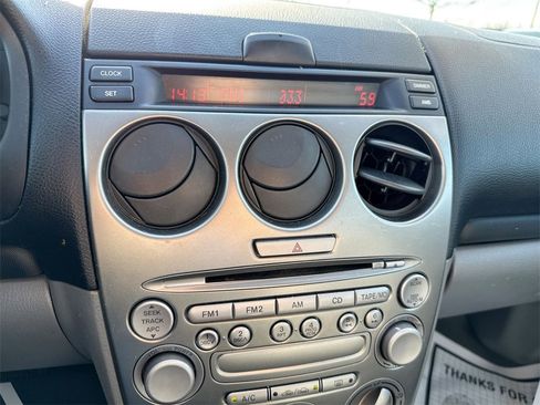 Used 2004 MAZDA MAZDA6 i image 14