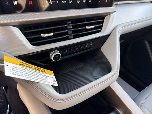 New 2026 Ford Explorer Active w/ Active Comfort Package image 22