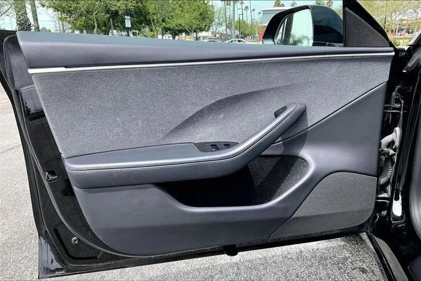 Used 2025 Tesla Model 3 Long Range RWD image 17