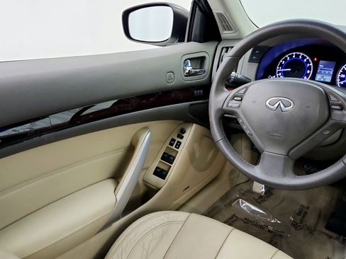Used 2013 INFINITI G37 Convertible w/ Premium Pkg RWD image 23
