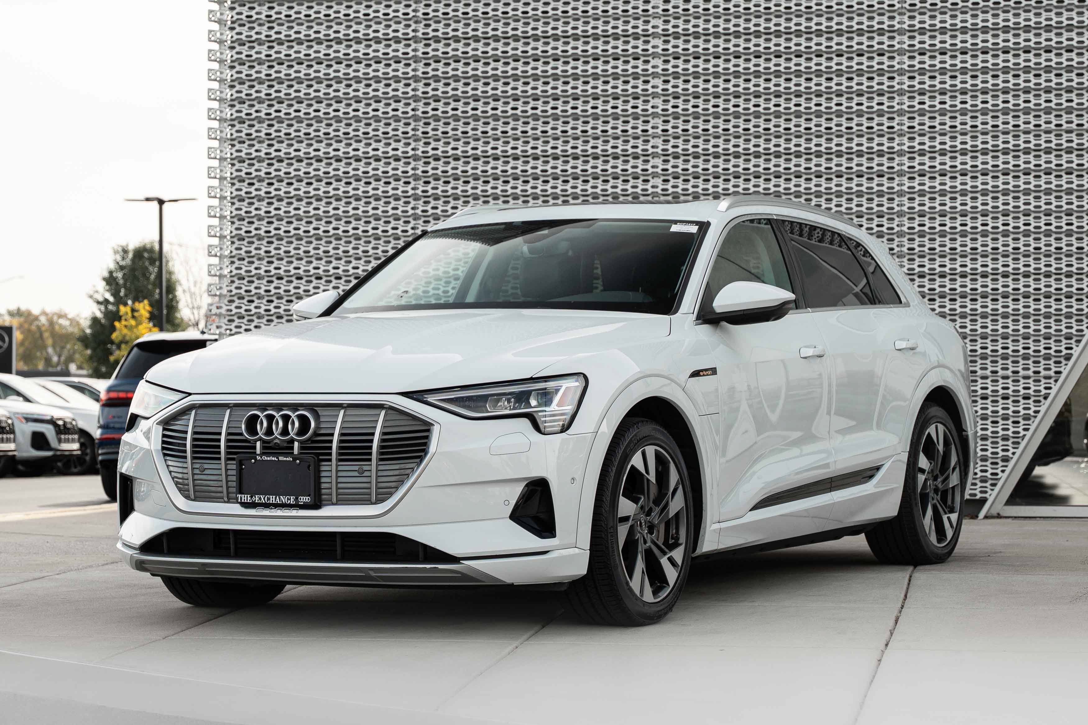 Certified 2023 Audi e-tron Premium Plus w/ Premium Plus Package AWD/4WD image 7