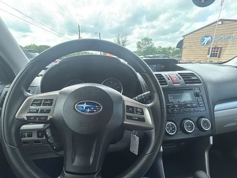 Used 2015 Subaru Forester 2.5i w/ Alloy Wheel Package image 15