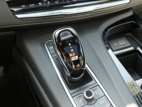 Used 2023 Cadillac Escalade Sport AWD/4WD image 22