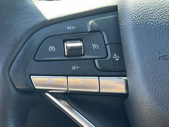 Certified 2024 Cadillac XT6 Luxury w/ LPO, Floor Liner Package AWD/4WD image 25