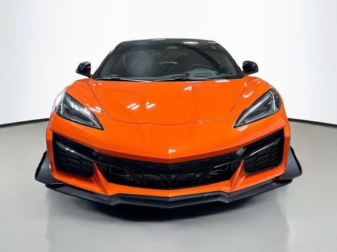 Used 2025 Chevrolet Corvette Stingray Preferred Conv w/ 2LT RWD image 2
