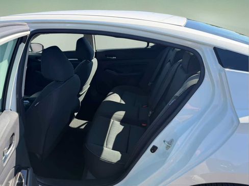Used 2022 Nissan Altima 2.5 SV w/ SV Premium Package AWD/4WD image 44