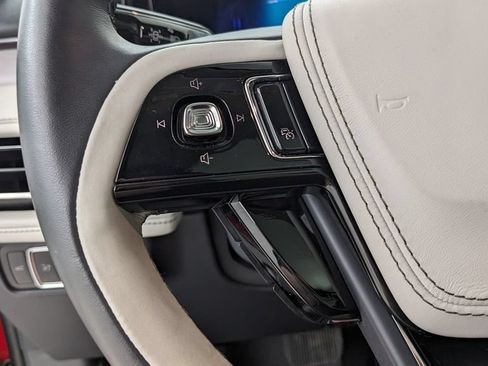 Used 2025 Lincoln Aviator Reserve w/ Luxury Package AWD/4WD image 35